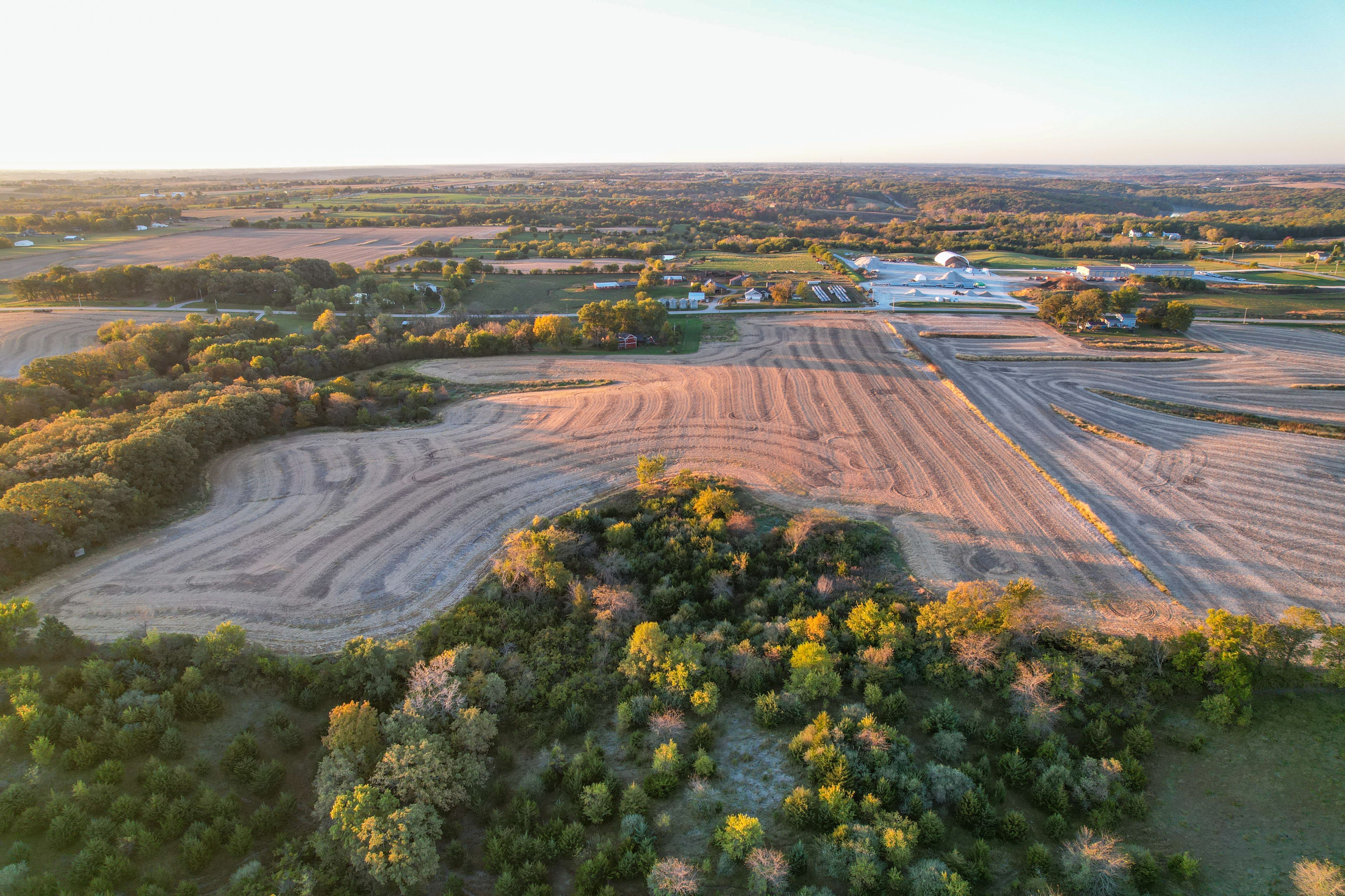 Listing Photo: 18712-Photo Oct 22 2025 7 55 20 AM